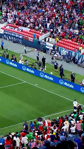 Gio Reyna is #OnTheRise 📈 🇺🇸 The 20 year old was part of the 2019-20 Concacaf Nations League U.S. Soccer championship squad, scoring a goal in the Final and was selected to the #CNL Finals Best XI 🙌 Read more 🔗 https://ccf.news/3XmBbA7 | Concacaf