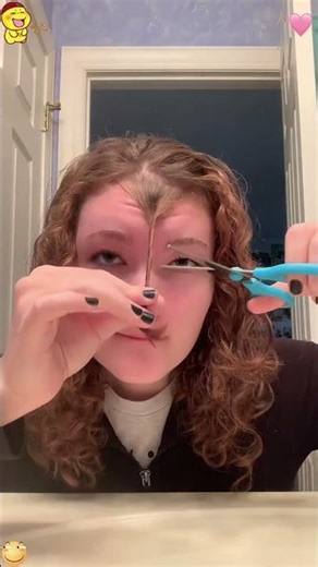 They cut their bangs gone wrong 😂 #haircut #haircutfail #bangs #shortbangs #microbangs #funny #fail