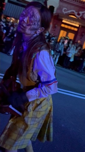金髪&チェーンソー #USJ #halloween #zombie