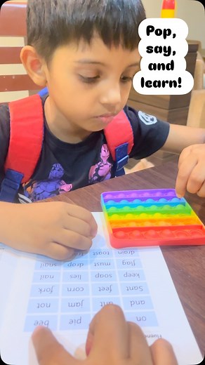 23K views · 89 reactions | 拾拾The Pop It game makes sound recognition fun and interactive for kids. The Pop It game helps children recognize and associate the sounds they say with corresponding letters or digraphs making learning more interactive. #zingedutech #littlexplorershine #riajason #jollyphonics #jollyphonicsfun #reading #writing #digraph [jolly phonics, pop it, game, reading, segmenting, blending, digraphs] | Little_explorers_shine | Facebook