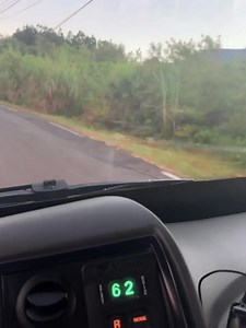 31K views · 88 reactions | INFOROUTE : Attention à ce câble qui traine sur la chaussée à Grand-Coude particulièrement gênant pour les bus qui doivent slalomer sur la route. | Mon Saint-Jo | Facebook