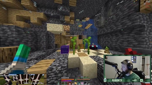 2b2t - Down With Bedrock. Interesting Base Layout. Dupe Stash Hunting 423(Stream Highlights)