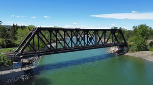 Community mourns death of teen struck by train in NW Calgary