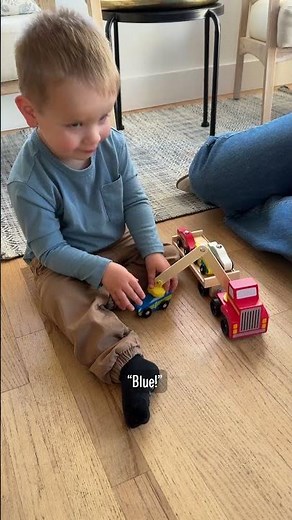 Melissa & Doug | Magnetic Car Loader Wooden Toy Set