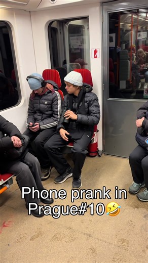 phone prank #10 😭😭😅#fyp #prank #prague #foryoupage
