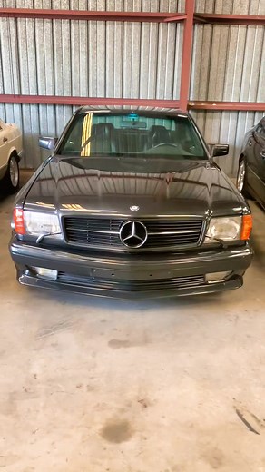 Exploring the Classic 1989 Mercedes 560SEC AMG Hammer