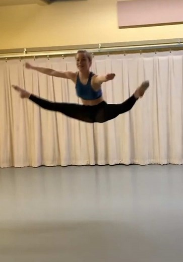 Improving Dance Technique in Musical Theatre Performance