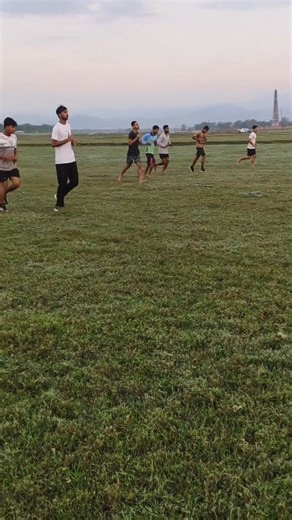 The 1600 meter run is a middle-distance track event that is equivalent to one mile. It is a race that combines aerobic and anaerobic energy systems, requiring both endurance and speed. Training for this event involves structured workouts, proper nutrition, hydration, and rest, and a strong finish is critical for success. #1600metertimetriel #sportsdefenceacademymasimpur #1600mtrruning #AssamPoliceTraining #silcharassam #biharpoliceconstable #masimpur #Karimganj #ssbgd #hailakandi_district | Phys