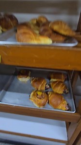 11K views · 192 reactions | Asi es una panaderia en MERIDA. #clancakes #vlog #panaderia #merida #panadero #pastelero #tortas #chef #cheflife #meridayucatan #pasteleria | Clan cakes | Facebook