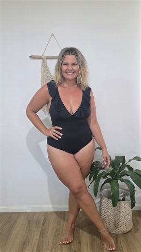 Summer must-haves a cheeky sale & gift with purchase offers (t&c) Wearing @une_piece Crinkle V-Neck Bikini with ring size 14 Embroidered Kaftan Dress size 14 Madagascan Raffia Visor one size Lace Trim V-Neck Nightie size 14 #unepiece #gifted #model #summer #curves #redswimwear #luxe #swimwear #summeressentials #resortwear #Visor #coverup #unepiece #une #blackfriday #sale #offers #gifts #headwear | Likejameyj