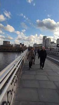 Yorkie Lucy A Mystery Of Waterloo Bridge