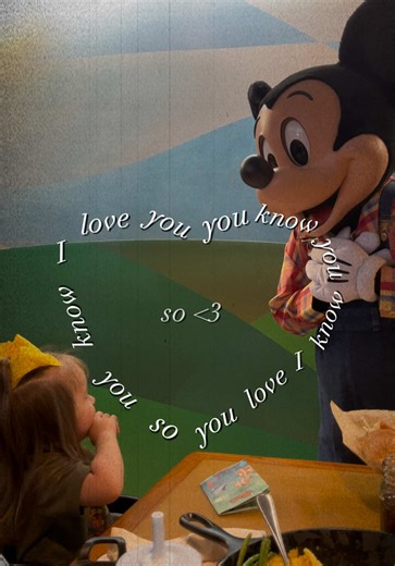 We 🫶🏻 Mickey Mouse at Garden Grill. The character meet & greets are always such a sweet moment. #caharacterdining #gardengrillepcot #epcot #mickeymouse #disneydining