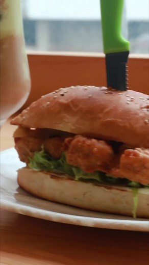 One of the delicious cali food fried chicken sandwich #caliburger_addis come & try it.