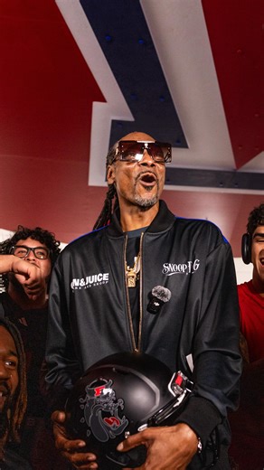 Fresno State Football on Instagram: "A one-of-a-kind bowl experience Thanks for the fun @snoopdogg 🤝"