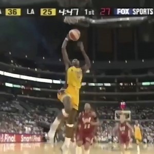 4.7K views · 396 reactions | 21 years ago today, Lisa Leslie became the first WNBA player to dunk in a game‼️ | espnW | Facebook