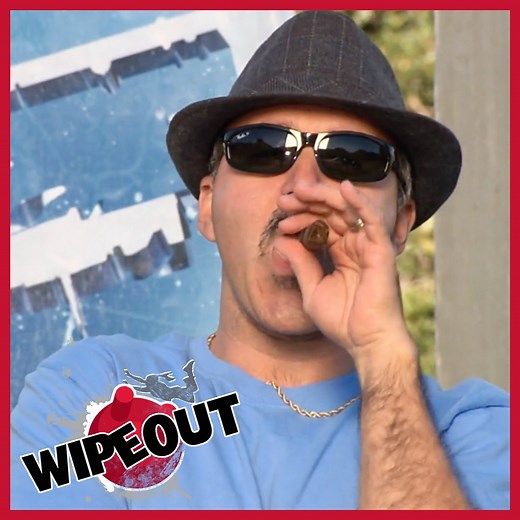 The Crazy Cuban gets ROLLED like a fine cuban cigar! 🇨🇺 | Wipeout