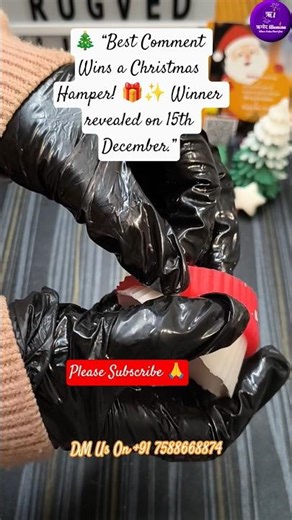 OMG! This Cupcake Candle Looks REAL 😍🎄 Easy Soy Wax Candle Tutorial | Christmas #diy #ytshorts