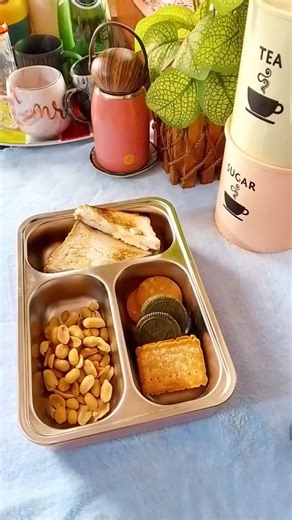 What's in my magic Lunchbox! #shorts #lunchbox #lunch #mealprep #lunchboxrecipe