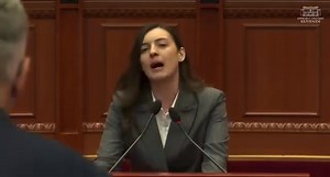 Mbahu atdhe... 3 mijë e 700 mijë... ©️ Video credit RTSH Kuvend #zegjineçaushi #sprintal #kuvend #pagat #fyp #viralesvideo | Sprint.al