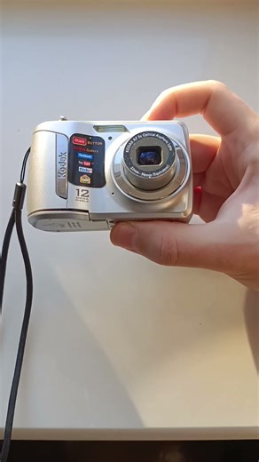 💥Camera Kodak EasyShare C143 digital compact💥Sony Canon Nikon💥Y2K Nostalgia 2000s Digicam Shorts