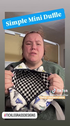 Simple Mini Duffle from Bodobo Bags by Ticklegrass Designs #duffelbag #bagmaker #bagmaking #christmasgift #shoes #sneakers #chucks #converse