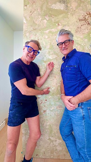 No assistance required… Obviously Mitchie’s clumsiness had been noted ahead of marble fireplace installation day. Our incredible stonemasons from @siennastone_aus delivered & installed the two marble fireplaces & watching them manoeuvre the smaller & super large pieces was seriously impressive. We sourced the spectacular stones from @cavart_ds (the living room stone with pink & green shades is Quattro Stagioni marble (Sicilian Stone) & the warm earthy grey shades for the main bedroom is Austral 
