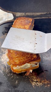 1M views · 9.5K reactions | Hatch Chile Patty melt | Miguels cookingwithfire | Facebook