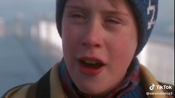 Kevin in Home Alone 2: Lost in New York Twin Towers Scene