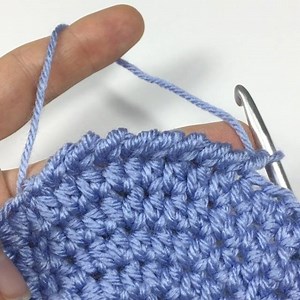 How to do the REVERSED SINGLE CROCHET stitch, AKA the CRAB stitch. Easy and fast. Nice for edging. And looks pretty too😊 SHARING IS CARING😊 My YouTube channel: www.youtube.com/c/NickisHomemadeCrafts My website: www.nickishomemadecrafts.com | Crochet Patterns & Tutorials by Nicki's Homemade Crafts