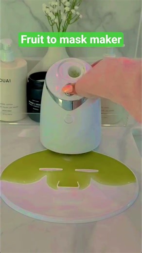 😱 DIY fruit mask maker is a game changer! ✨🍎#BeautyTech #Skincare #Viral #DIY