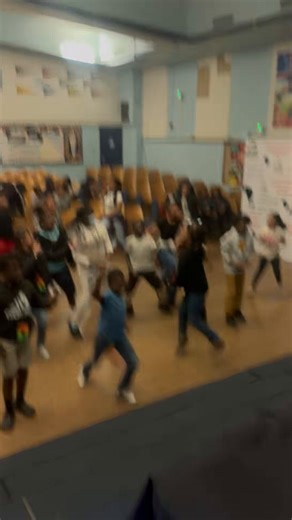 They not playing with them leg kicks