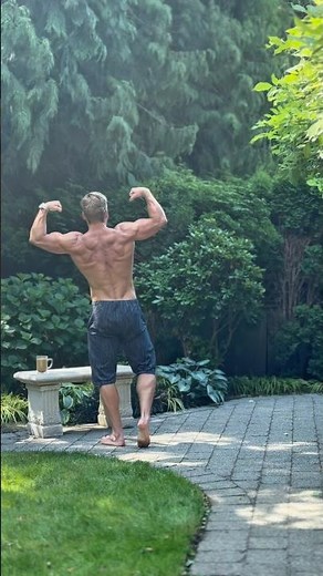 DUMBBELL VS BARBELL (which is better?)