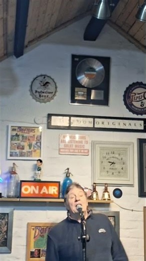 ❤️ LIFE ON MARS ? RECORDED BY DAVID BOWIE @ BAR ROOM ORIGINALS ( COVER VERSIONS)