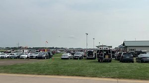 110K views · 5.1K reactions | Say hello and goodbye to a Beale Air Force Base Lockheed U-2 as it kicked off Wednesday’s air show with a couple of flybys! #OSH21 | EAA - The Spirit of Aviation | Facebook