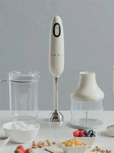 #Smeg One tool, endless culinary possibilities. From silken soups to fresh morning smoothies, the Smeg Hand Blender Set brings premium performance to your modern kitchen. Power, precision, and iconic design, all packed into one sleek, space-saving tool. Elevate your daily cooking ritual. 📍 Visit our showroom at T-One Gallery & Aeon Mall Phnom Penh to explore the collection. #SmegCambodia #ModernHome #LuxuryLiving #ModernLiving #PremiumAppliances #HandBlender #HealthyLiving