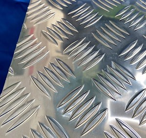 [Hot Item] aluminium chequer plate flooring sheet