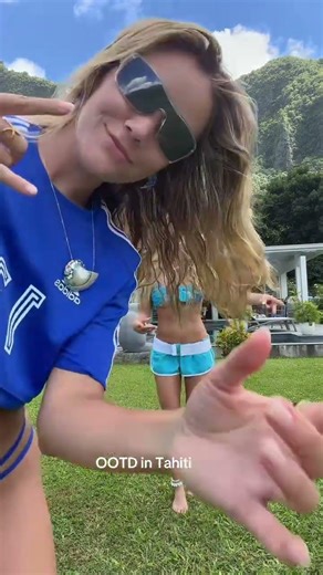 Girls Trip OOTD in Tahiti