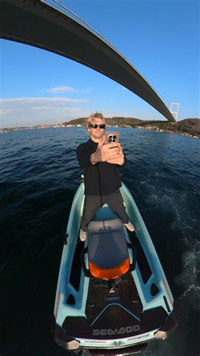 Süleyman Atlı on Instagram: "REDMI Note 15 Serisi Lansmanı'na gidiyorum! #TitanGücündeSağlamlık ve gerçek suya dayanıklılık beni yine yarı yolda bırakmadı. 💪😎 Ayrıca lansmana özel; 15–31 Ocak tarihleri arasında geçerli, REDMI Note 15 Pro+ 5G alana REDMI Watch 5 REDMI Note 15 Pro 5G alana REDMI Buds 6 Pro hediye! #REDMINote15Serisi @xiaomi.turkiye"