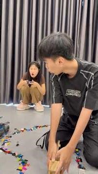 SH - Đường đua bằng LEGO || Kind Brother Builds a LEGO Race Track for His Sister #shorts