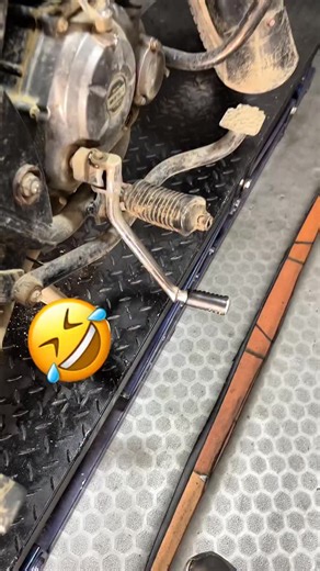 MecanicaVasquez93 on Instagram: "La patada rebelde 🤔"