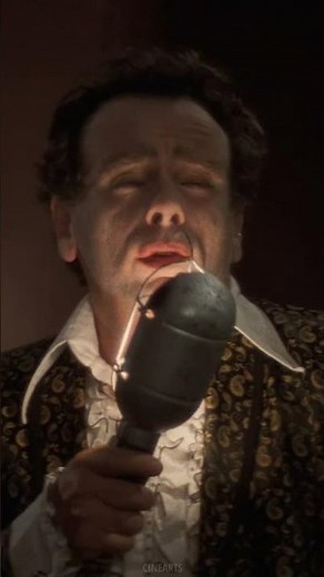 Blue Velvet (1986), directed by David Lynch