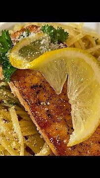 Lemon Garlic-Butter Pasta With Salmon