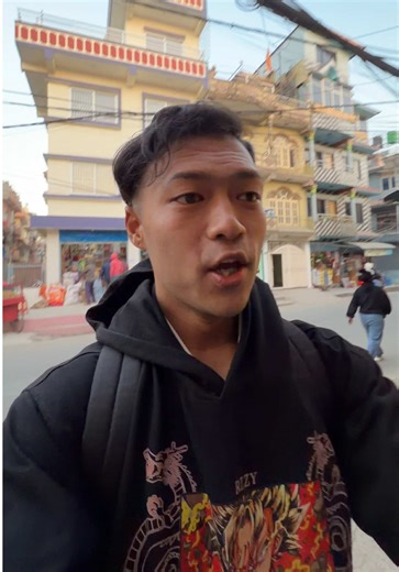 Enjoying Free Biscuits with Keyring Gifts