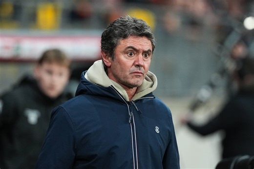 EA Guingamp - Amiens SC : privé de 3 joueurs, Sylvain Ripoll lutte contre le "découragement"