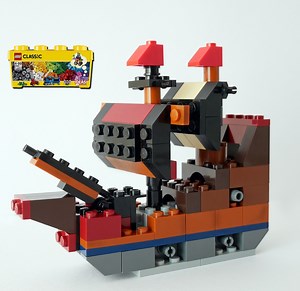 レゴ：海賊船（帆船）の作り方 LEGOクラシック10696だけで作ったよ (説明書、組み換えレシピ)　パイレーツ・オブ・カリビアン、ワンピースメリー号