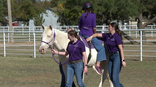 Hippotherapy at Hardin-Simmons makes strides in treating neurological and speech disorders