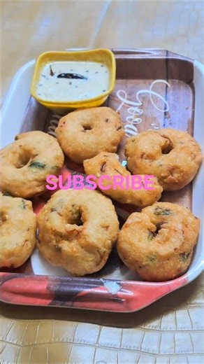 “Your vada isn’t crispy? Watch THIS 😳👇 Perfect Vada Trick You Didn’t Know 😱