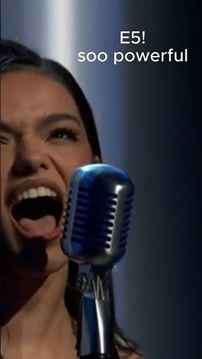 Rachel Zegler POWERFUL E5 belts in Fame is a Gun Addison Rae cover live Culture Awards 2026!