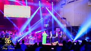 Muy pronto el DVD oficial del gran concierto sinfónico de Nory Flores Oficial. Aca un adelanto de esa noche Espectacular e inolvidable. Que lo disfruten!!! #Noryfloressinfonico #Loshermanosflores #Atacandopuracandela #Laembajadoramusical 🎶🎶🎵🎵🔈🔈🎻🎻🎺🎺🎙🎙🎤🎤 | Los Hermanos Flores Orquesta Internacional