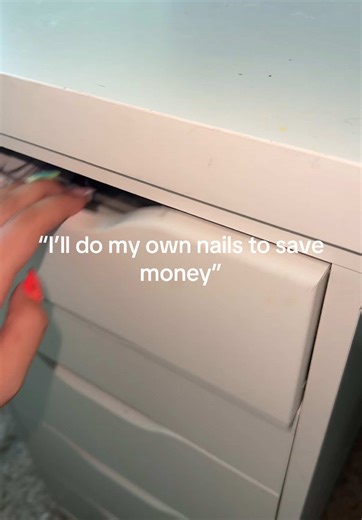 Nail Tech Tips for Beginners: Mastering DIY Nail Art